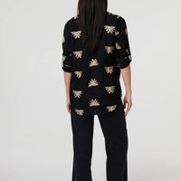 Embroidered Pleat 3/4 Sleeve Blouse