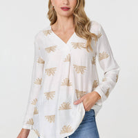 Embroidered Pleat 3/4 Sleeve Blouse