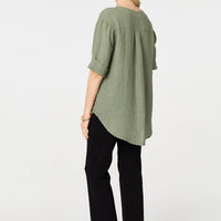 Button Detail 1/2 Sleeve V-Neck Blouse