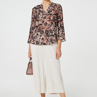 Floral 3/4 Sleeve Curve Hem Blouse