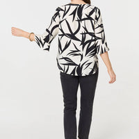 Printed Relaxed V-Neck 3/4 Sleeve Blouse