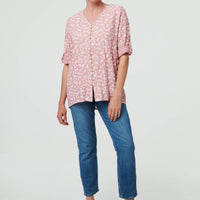 Ditsy Floral 3/4 Sleeve Curve Hem Top