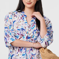 Abstract Curve Hem 3/4 Sleeve Shirt