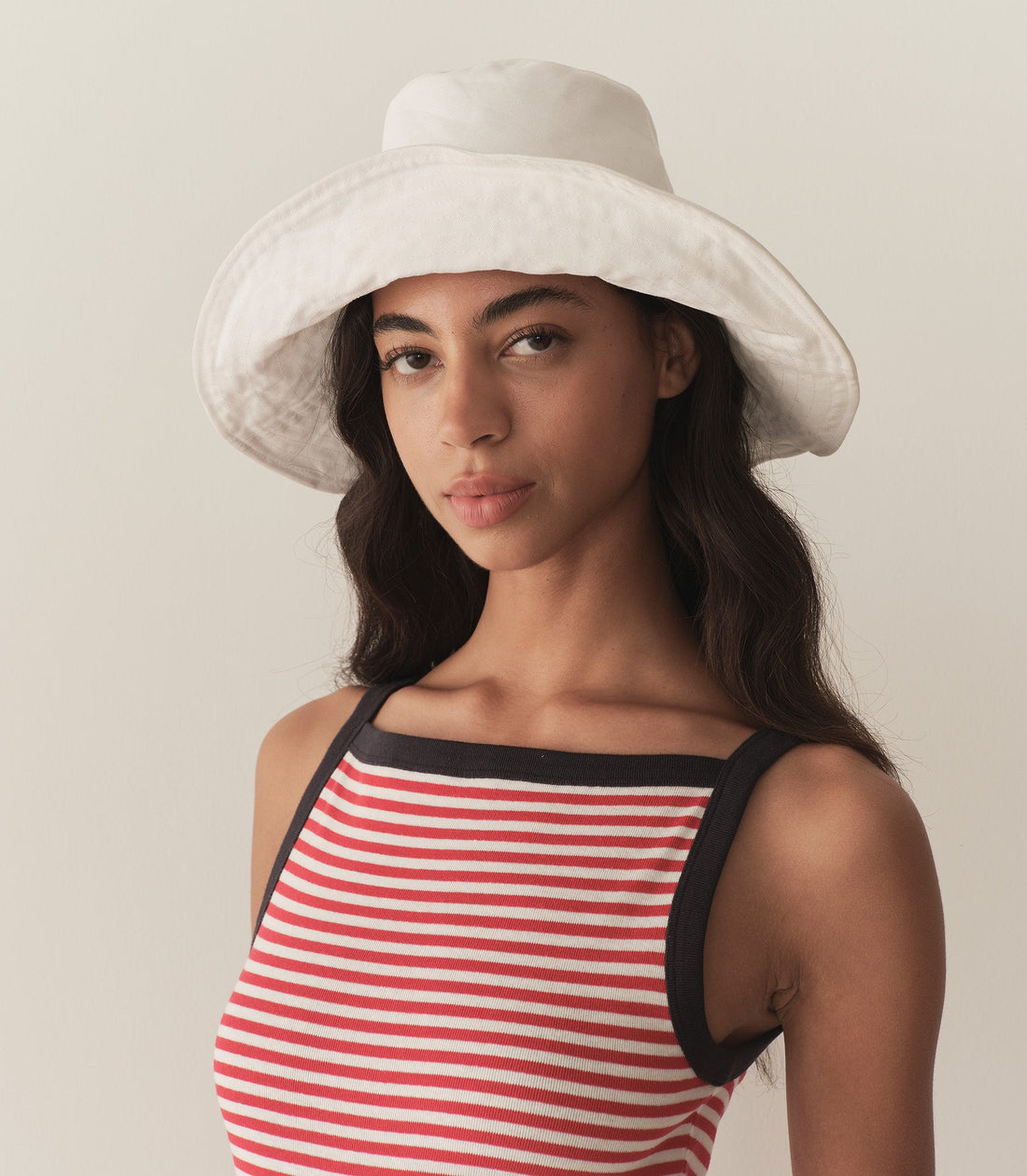LARK HAT -- WHITE