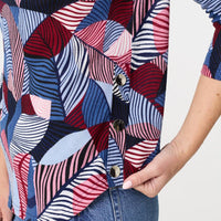 Abstract Print 3/4 Sleeve Curve Hem Top