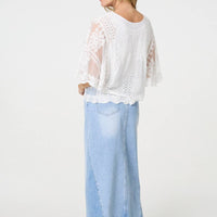 Embroidered 3/4 Sleeve Blouse