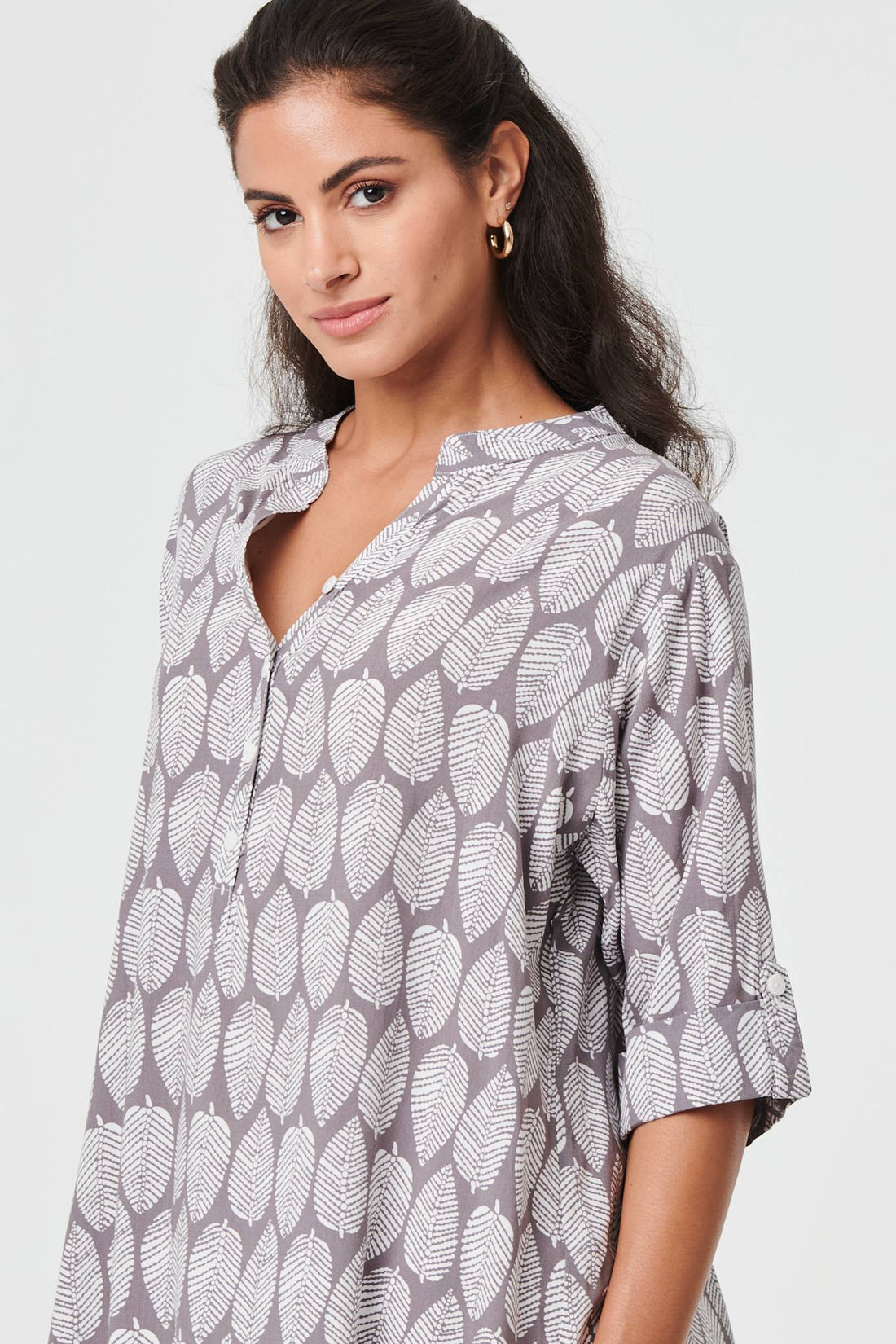 Leaf Print 1/2 Sleeve Curve Hem Blouse