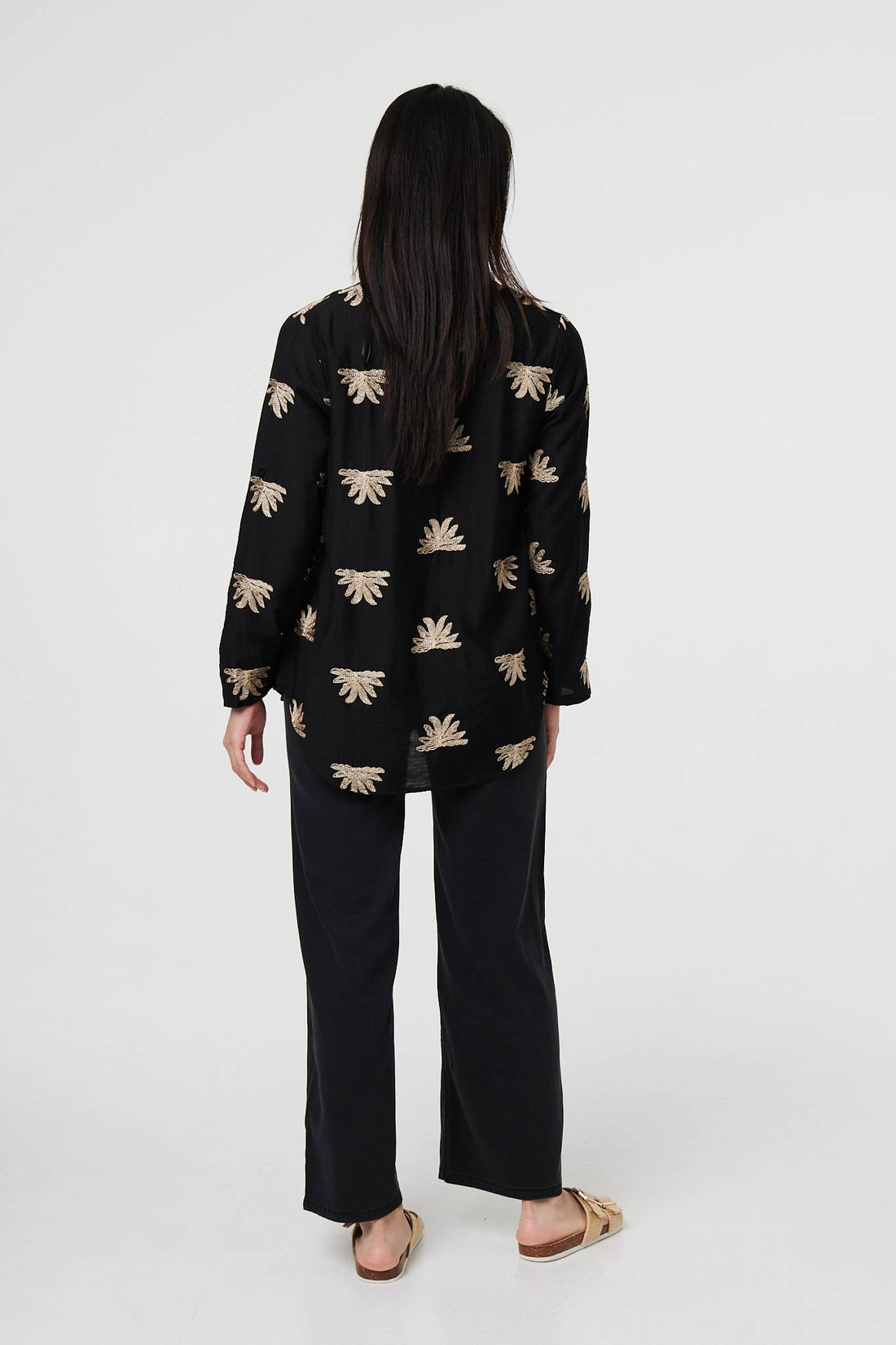 Embroidered Pleat 3/4 Sleeve Blouse