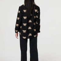 Embroidered Pleat 3/4 Sleeve Blouse