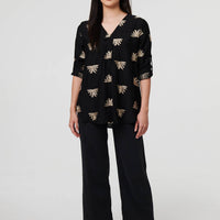 Embroidered Pleat 3/4 Sleeve Blouse