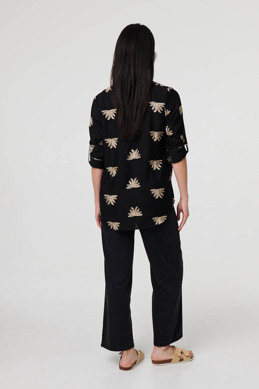 Embroidered Pleat 3/4 Sleeve Blouse