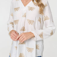 Embroidered Pleat 3/4 Sleeve Blouse