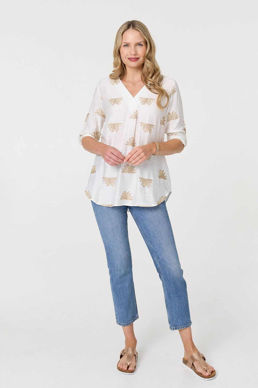 Embroidered Pleat 3/4 Sleeve Blouse