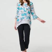 Floral 3/4 Sleeve Curve Layered Hem Blouse