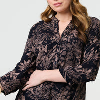 Leaf Print 3/4 Sleeve Collarless Shirt