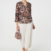 Floral 3/4 Sleeve Curve Hem Blouse