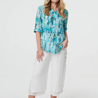 Printed 3/4 Sleeve Relaxed V-Neck Blouse