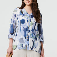 Abstract 3/4 Sleeve Curve Hem Shirt