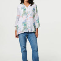 Abstract 3/4 Sleeve Relaxed Blouse