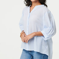 3/4 Sleeve Collarless Curve Hem Shirt