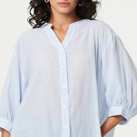 3/4 Sleeve Collarless Curve Hem Shirt