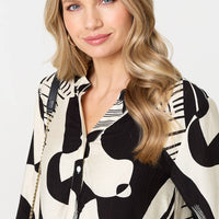 Abstract 3/4 Sleeve Button Detail Blouse