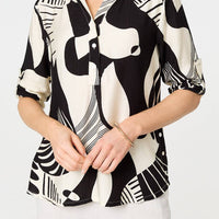 Abstract 3/4 Sleeve Button Detail Blouse