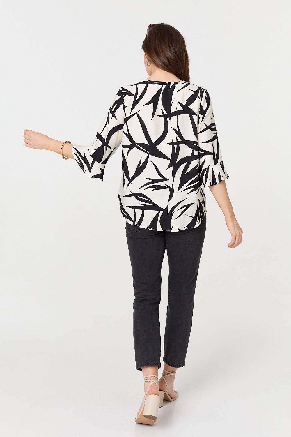 Printed Relaxed V-Neck 3/4 Sleeve Blouse
