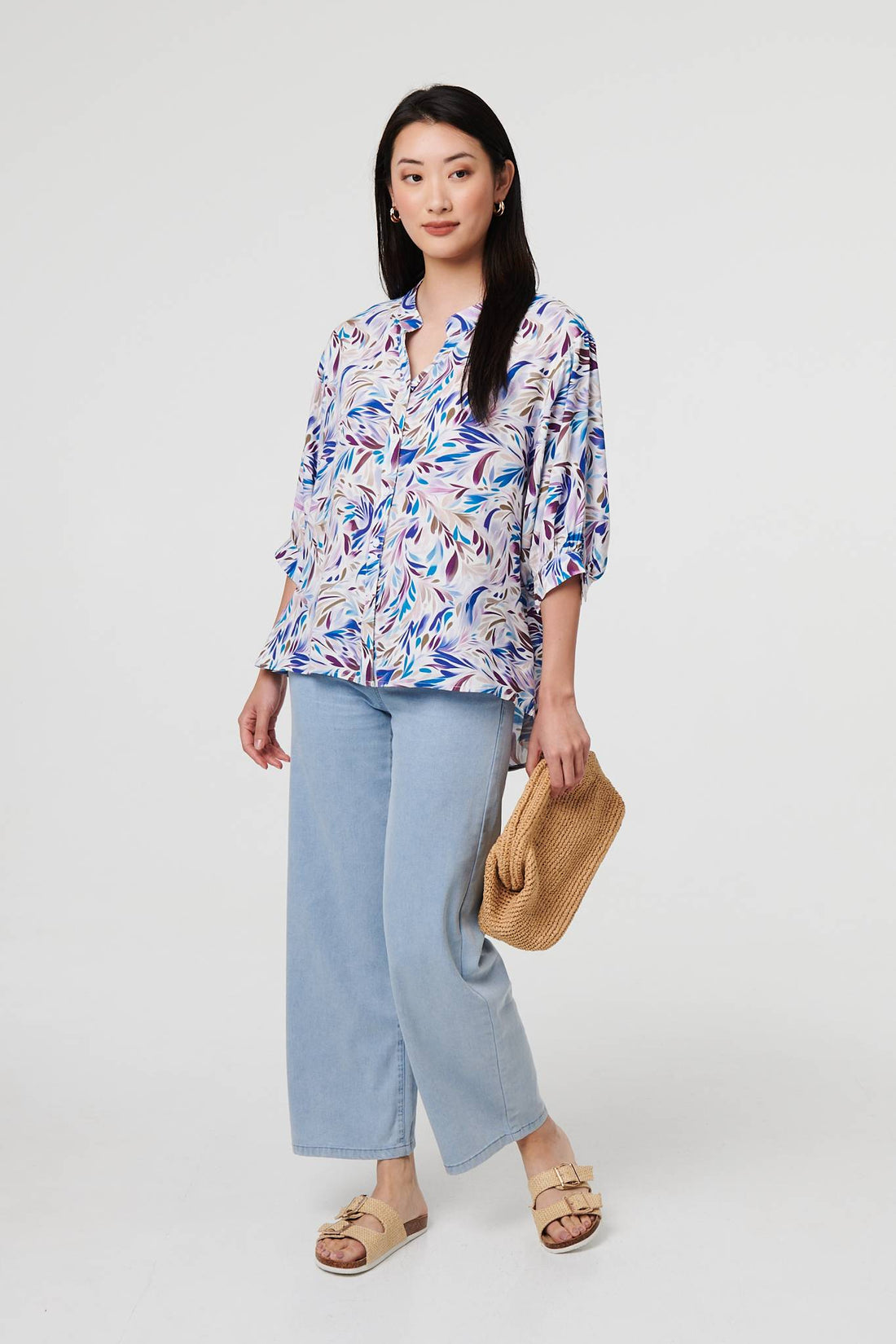 Abstract Curve Hem 3/4 Sleeve Shirt
