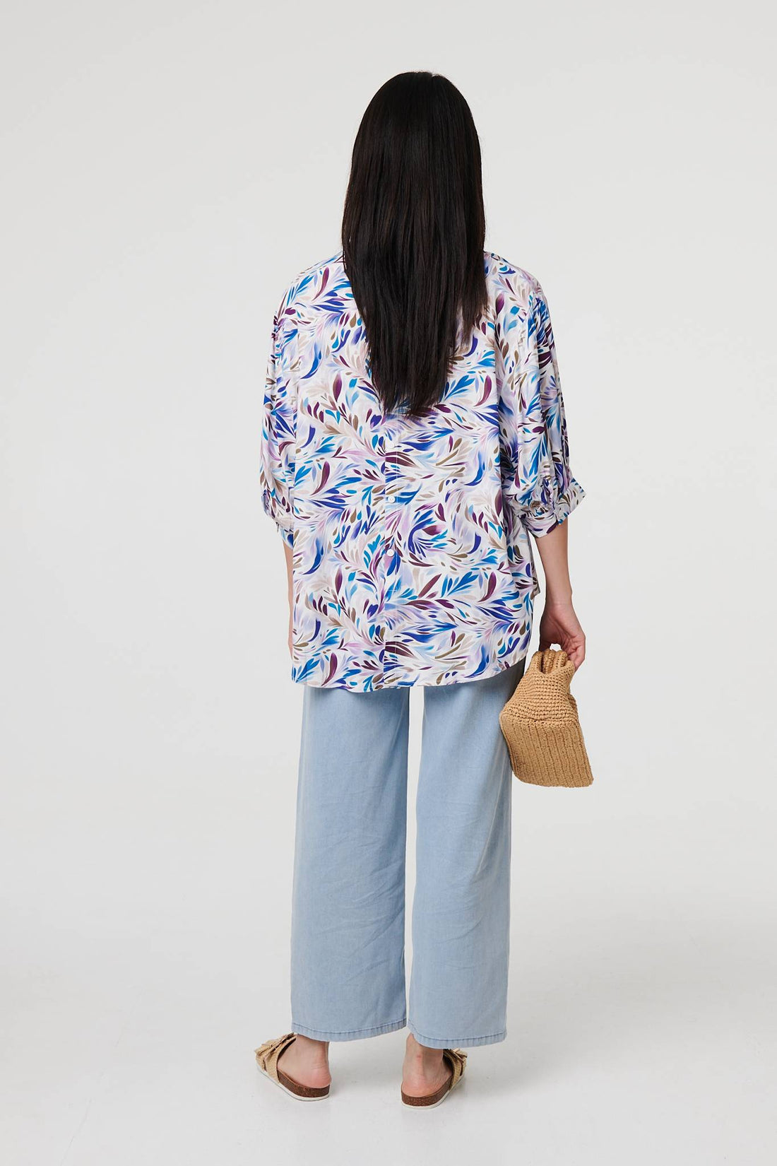 Abstract Curve Hem 3/4 Sleeve Shirt